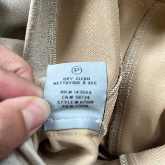 Bagatelle collection woman’s size large polyester/spandex cream colored jacket - Picture 7 of 9